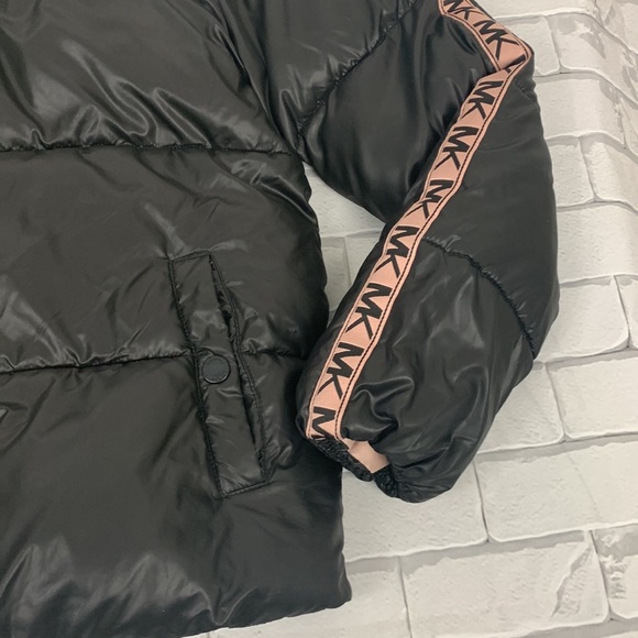 Michael Kors Girls Hooded puffer Jacket. Size 10. Black pink. MK Logo - Picture 4 of 16